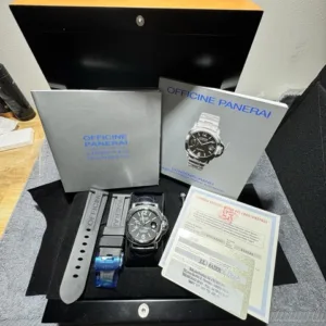 Panerai Luminor Marina PAM00104 Cadran noir sur bracelet en alligator noir